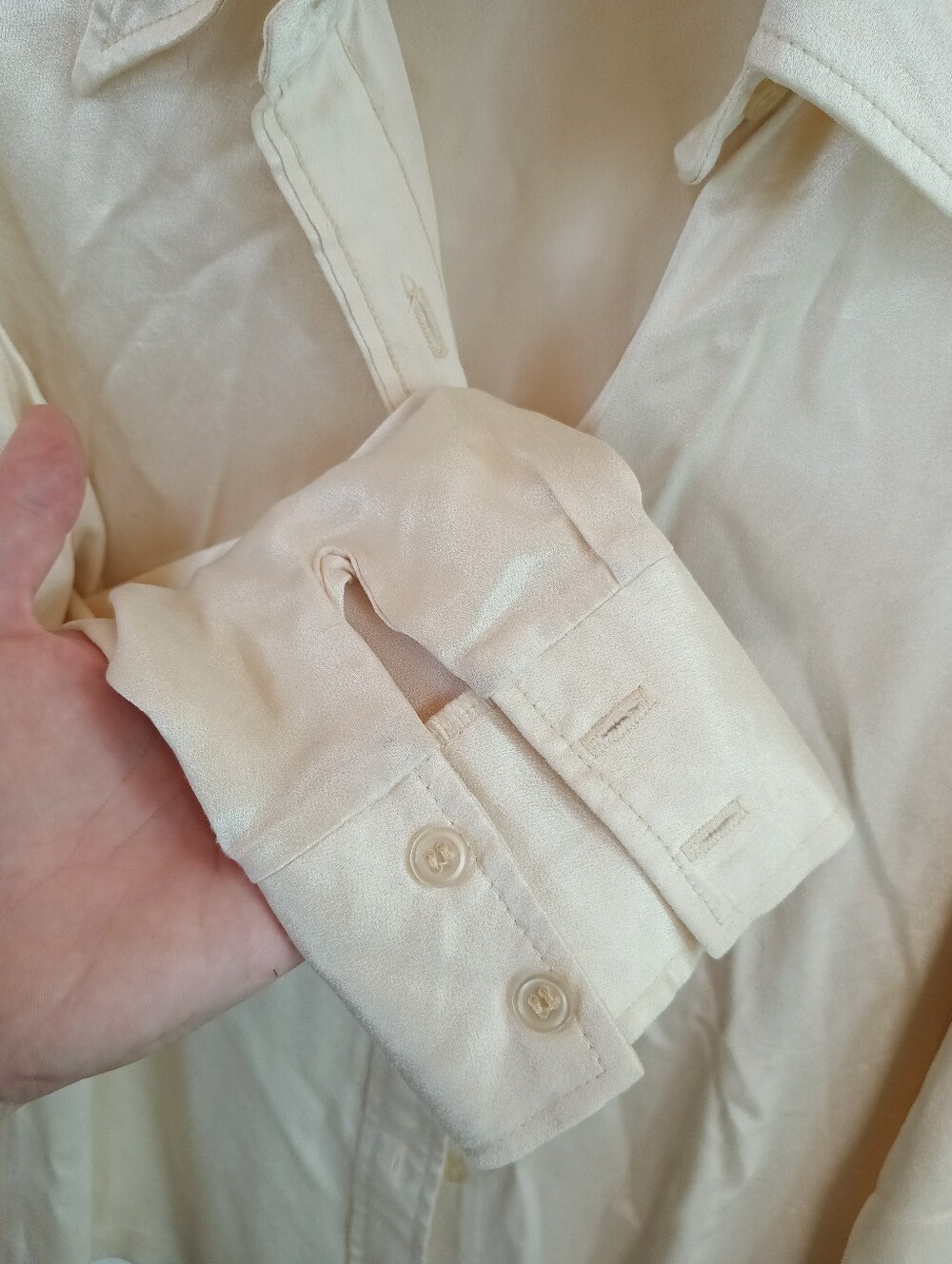 vintage cream silky satin button-down blouse classic pointed Dagger collar 70s - Picture 7 of 12